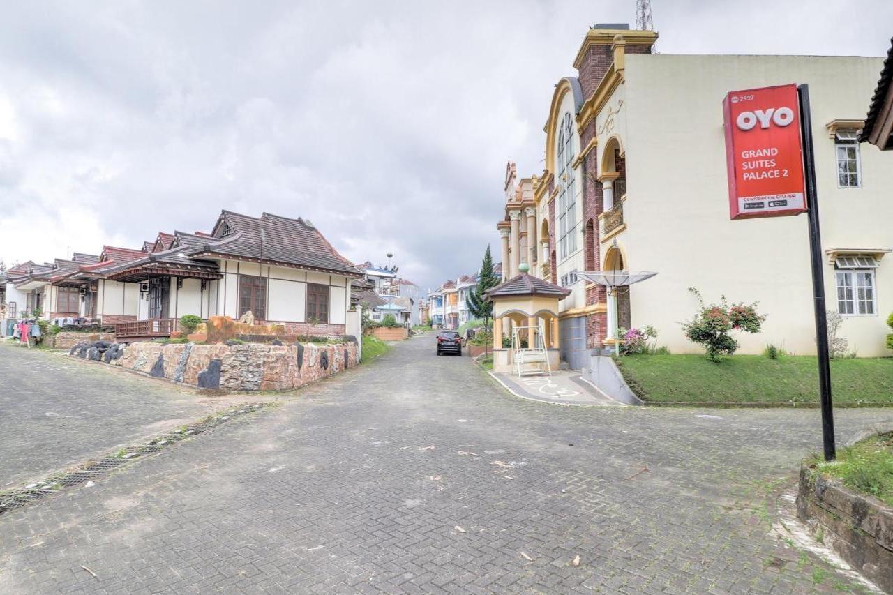 Oyo 2997 Grand Suites Palace 2 Sindanglaya Εξωτερικό φωτογραφία